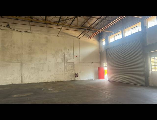 2,737M² WAREHOUSE TO LET IN HERMANSTAD